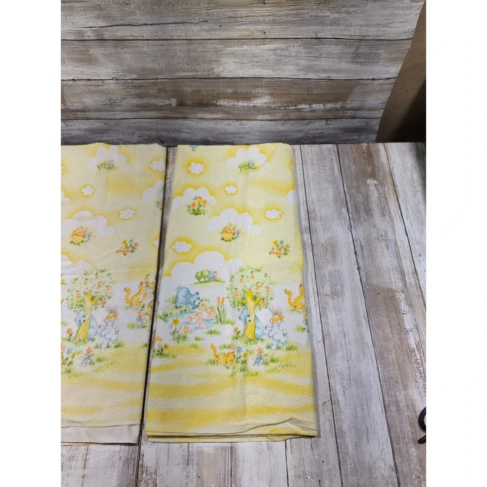 2-Vintage 1982 Dundee Mills Baby Blankets Yellow Bunny Kitten Nursery READ